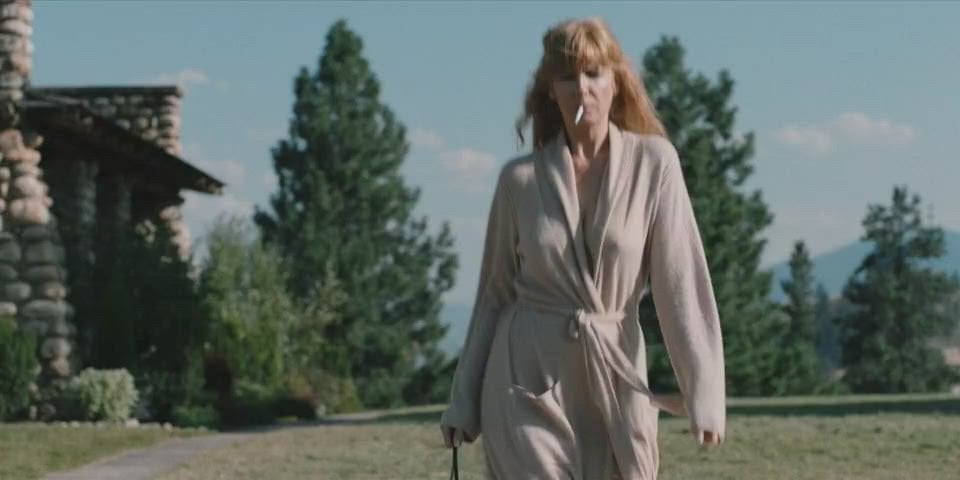 Kelly Reilly 41 in Yellowstone 2017