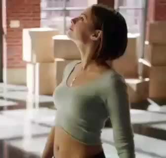 Willa Holland Arrow