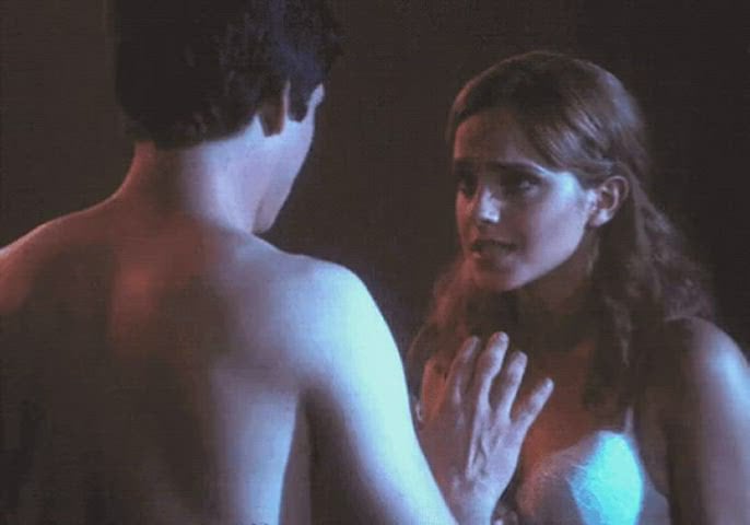 Emma Watson groped in Perks of Being a Wallflower 2012