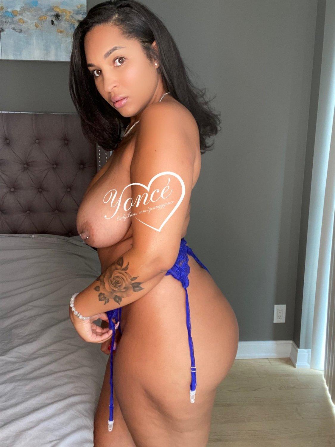 youngyyonce Nude OnlyFans Leaks 14