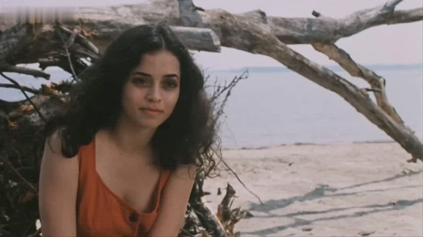 Emmanuelle Vaugier in Hysteria 1997.jpg