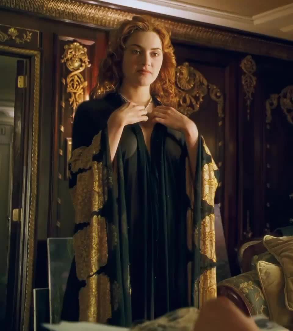 Kate Winslet in Titanic Open Matte.jpg