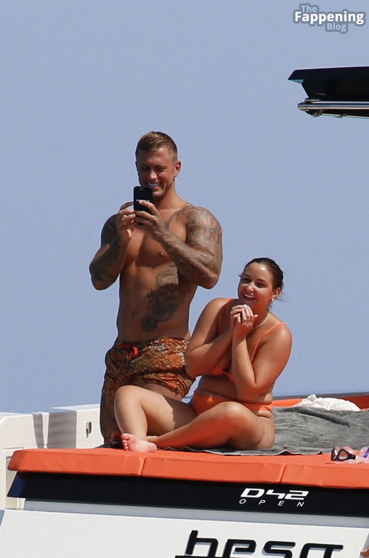 Jacqueline Jossa Dan Osborne Enjoy a Day on a.jpg