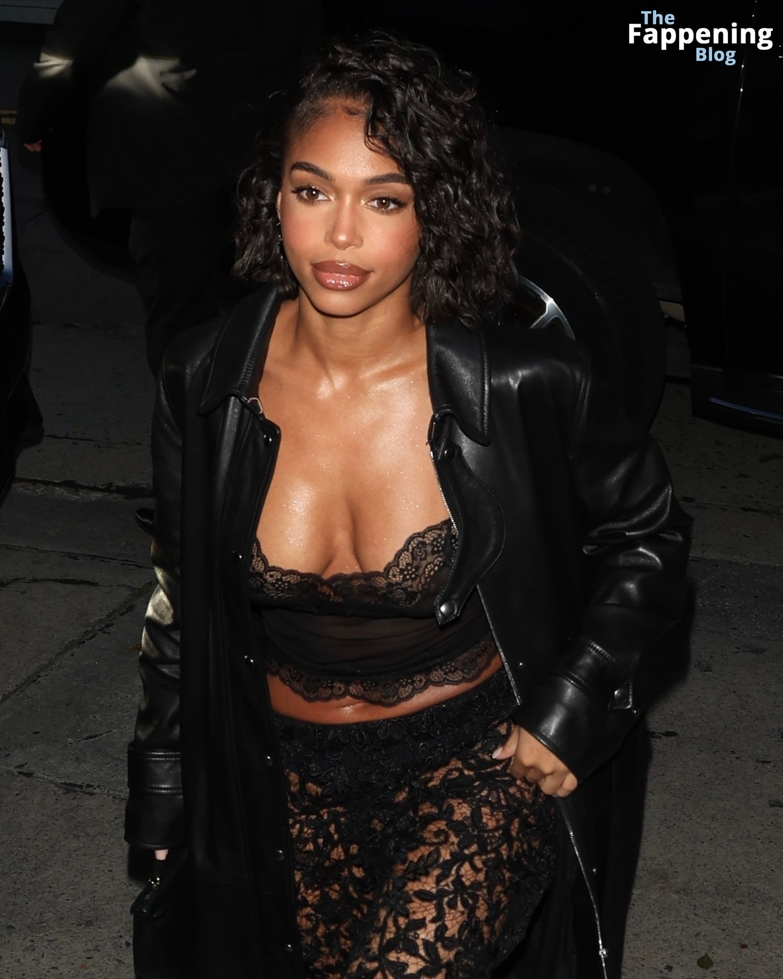 Lori Harvey Flashes Her Nude Tits While Leaving Kendall Jenners.jpg