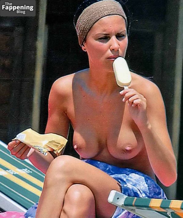Antonella Mosetti Nude Sexy Collection 6 Photos.jpg
