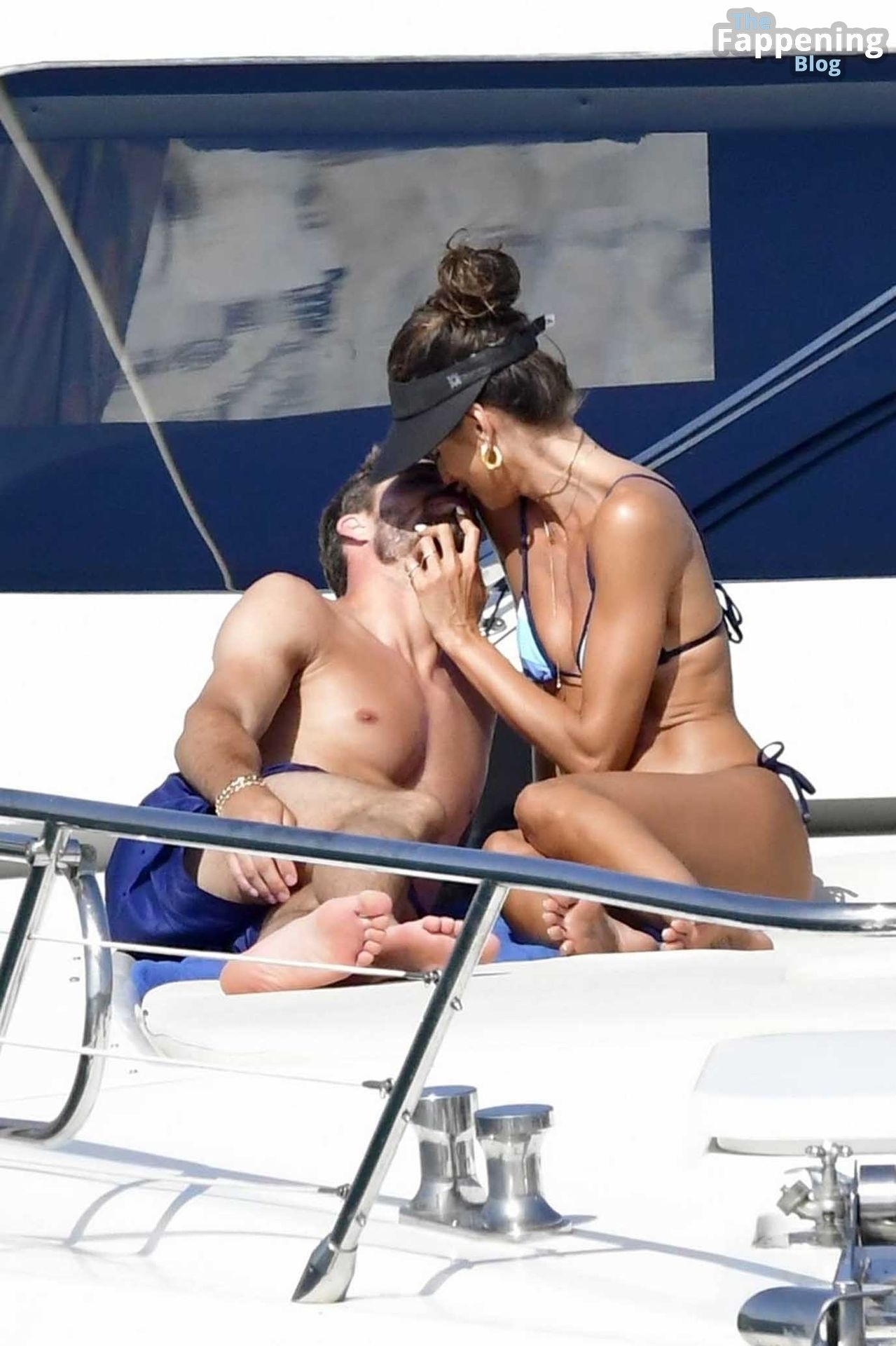 Izabel Goulart Flaunts Her Sexy Bikini Body Enjoying a Boat.jpg