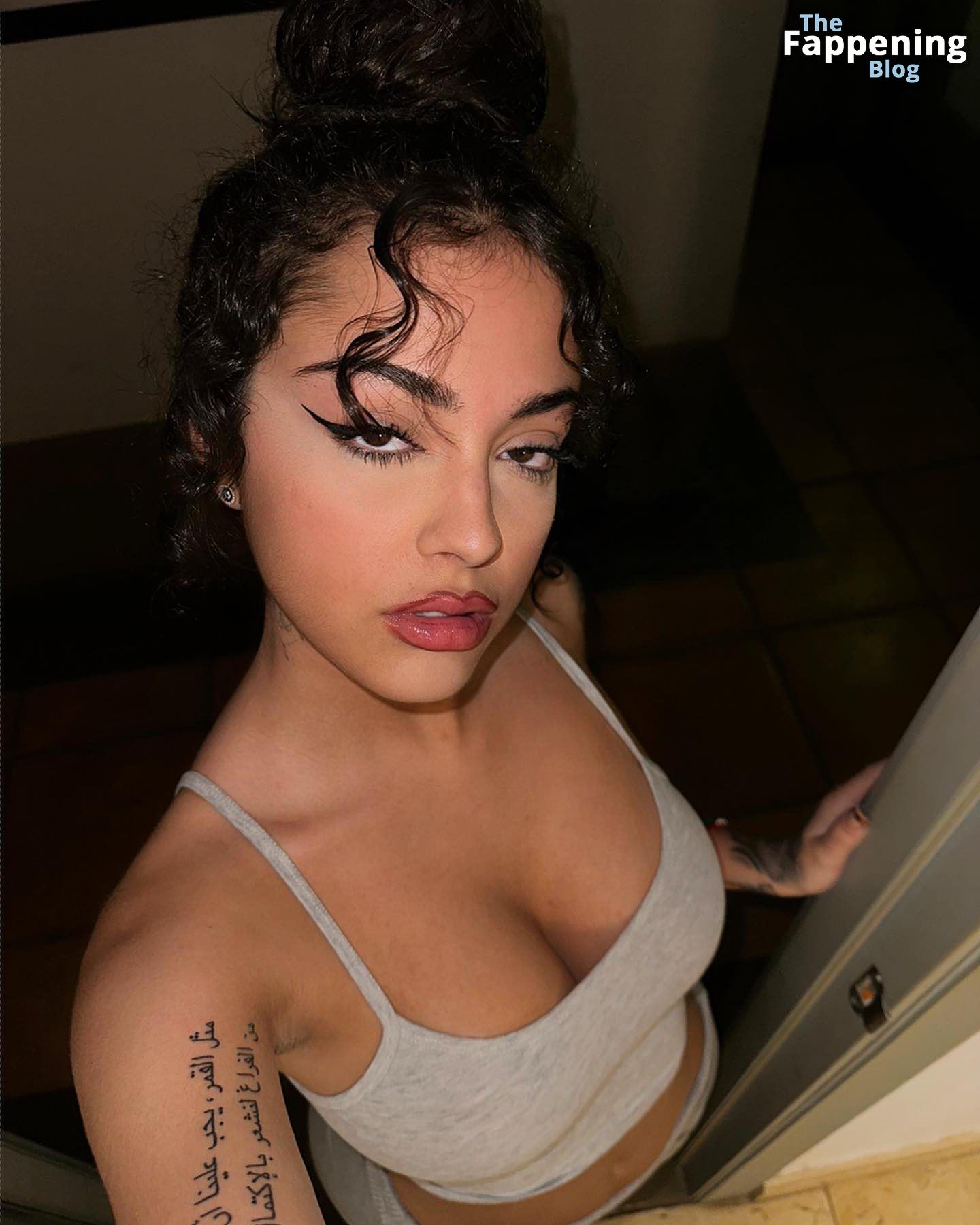 Malu Trevejo Shows Off Her Sexy Boobs 9 Photos.jpg