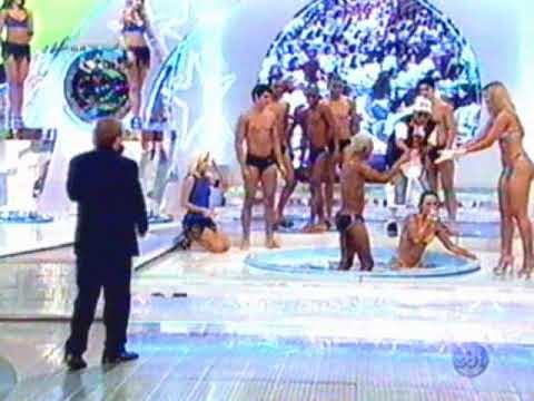 Nubia Oliver Banheira do Gugu 90s Brazilian TV.jpg