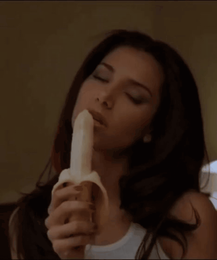 Roselyn Sanchez in Boat Trip 2002.gif