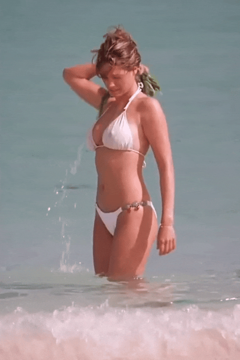 Kelly Brook Survival Island.gif