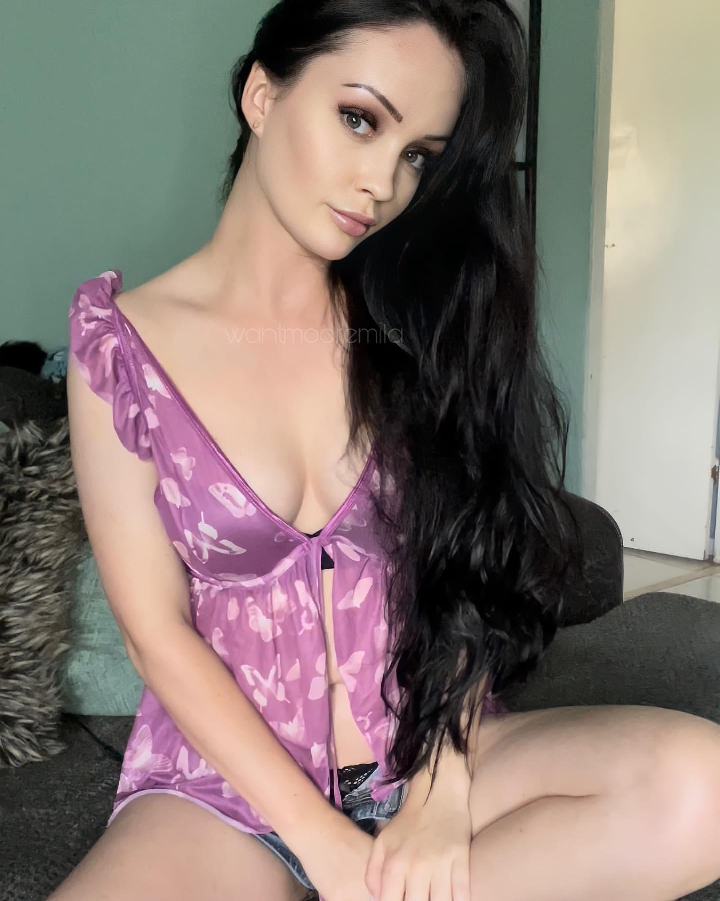 Mila Moore / wantmooremila Nude OnlyFans Leaks 15