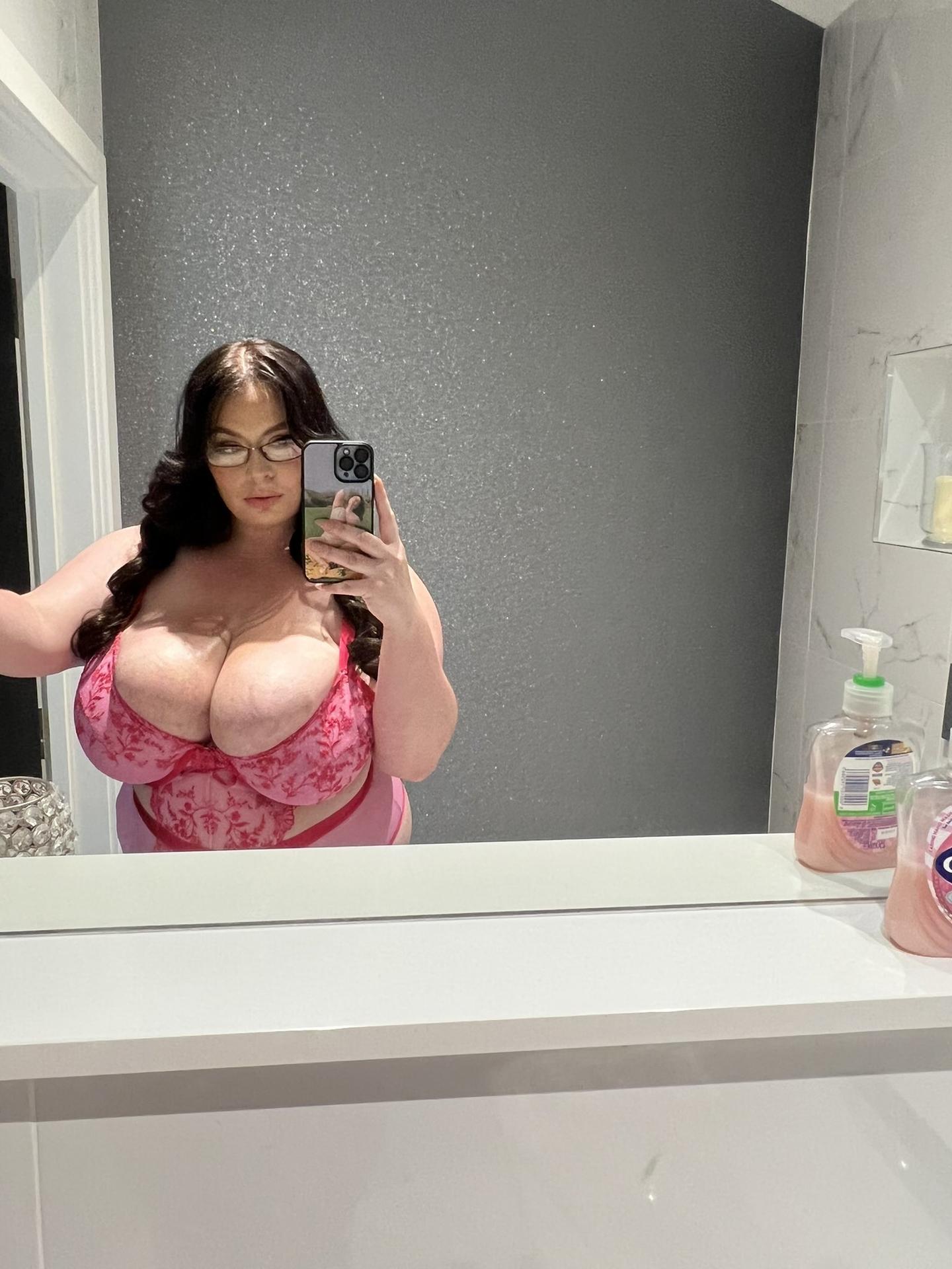 Georgina Gee / georginagee Nude OnlyFans Leaks 10