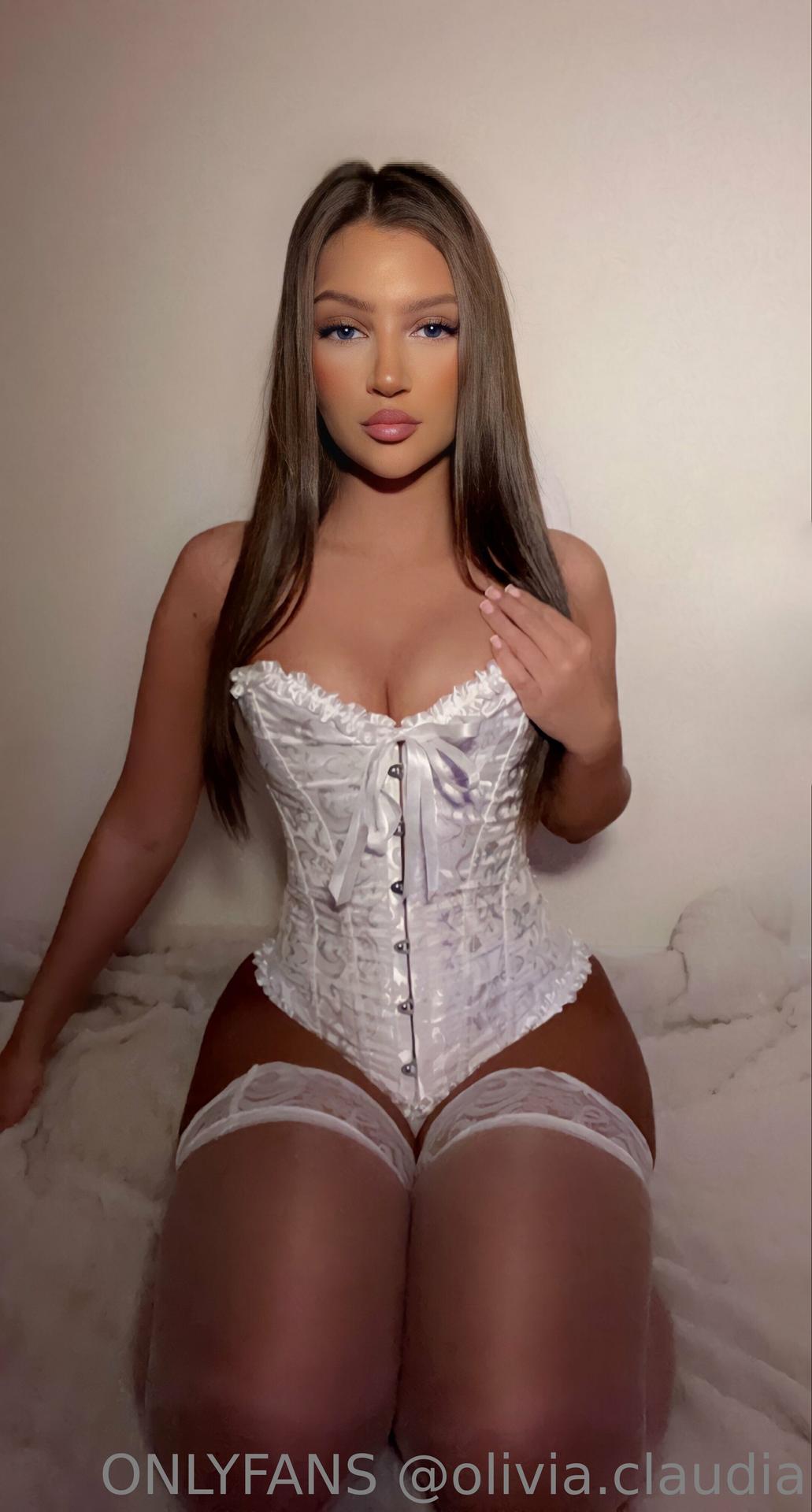 Olivia Claudia / Oliviaclaudia / olivia.claudia Nude OnlyFans Leaks 9