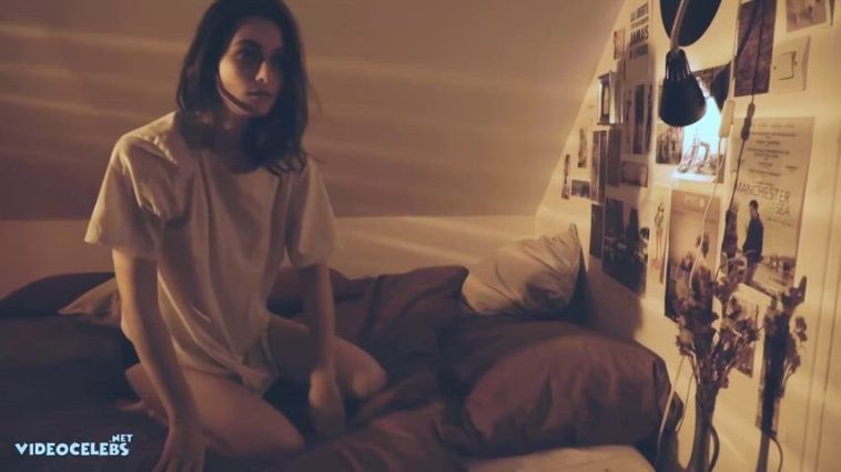 Claire Saumande in Ton petit je.jpg