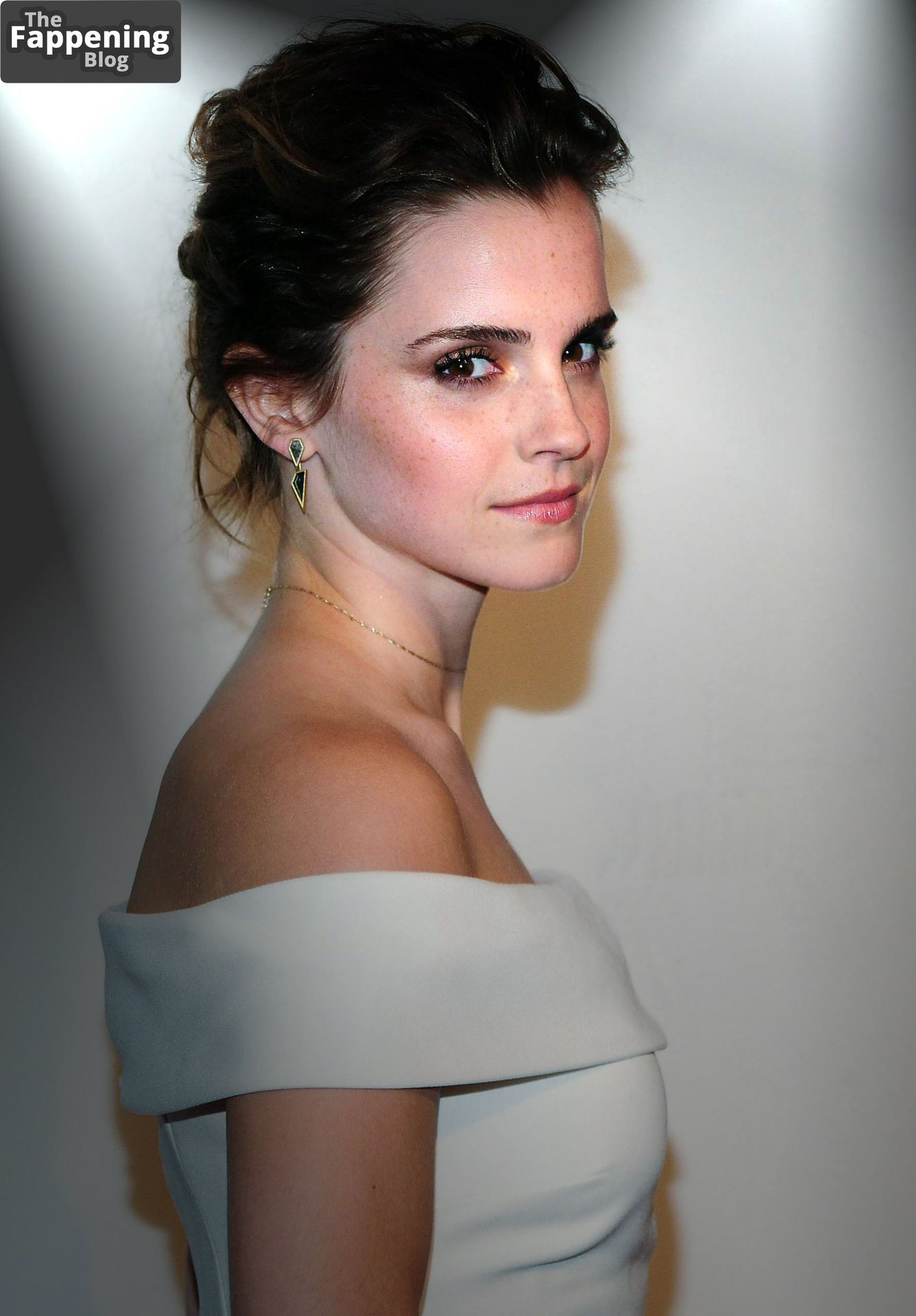 Emma Watson Sexy 6 Photos.jpg