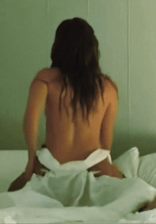 Kaley Cuoco.gif