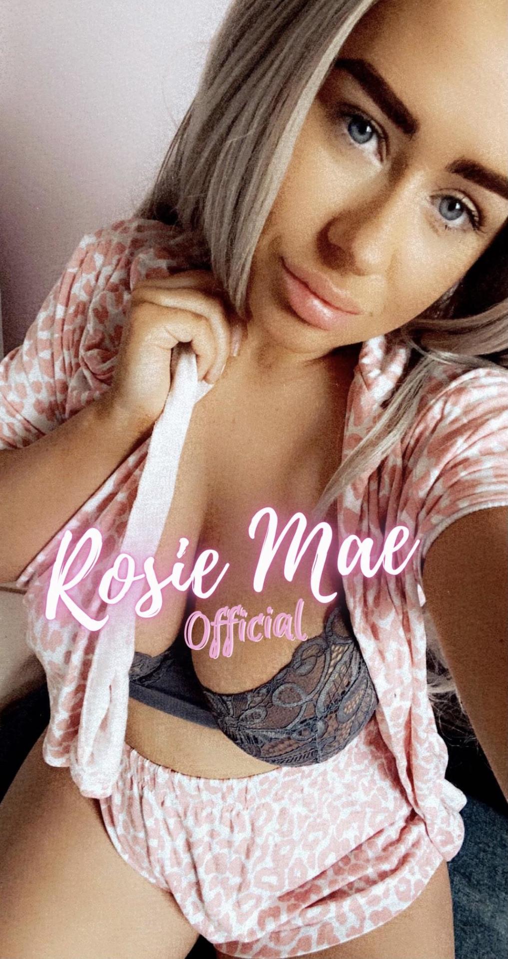 Rosie Rendell / rosie_rendallx / rosierendall Nude OnlyFans Leaks 11