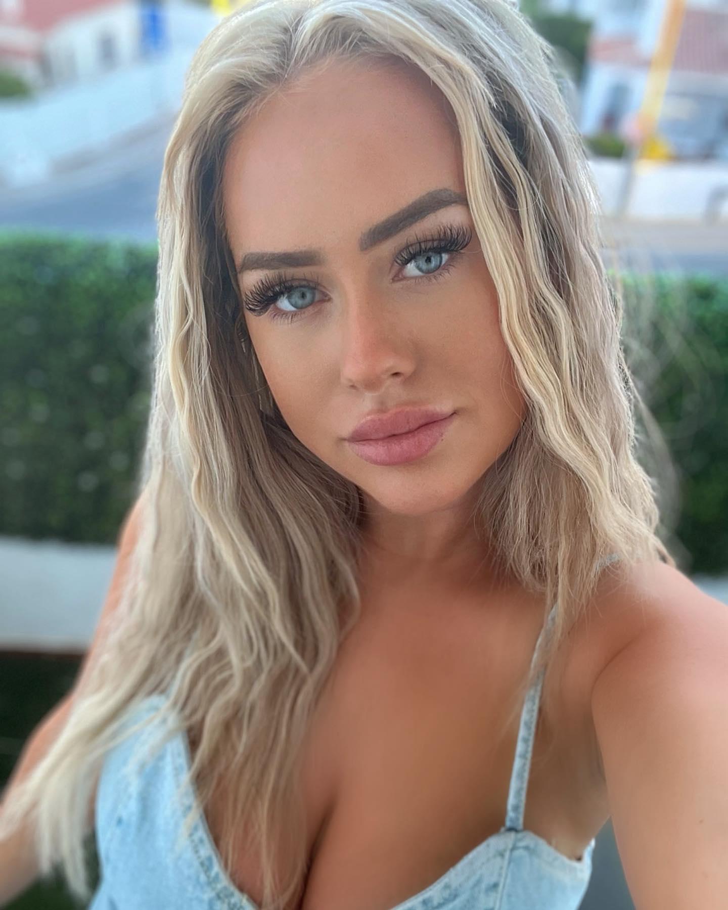 Rosie Rendell / rosie_rendallx / rosierendall Nude OnlyFans Leaks 22