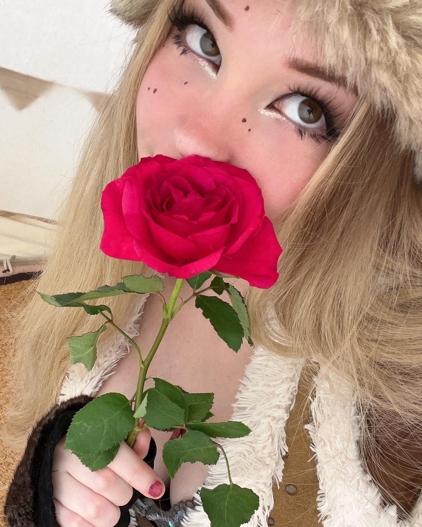 Belle Delphine / belledelphine Nude OnlyFans Leaks 5