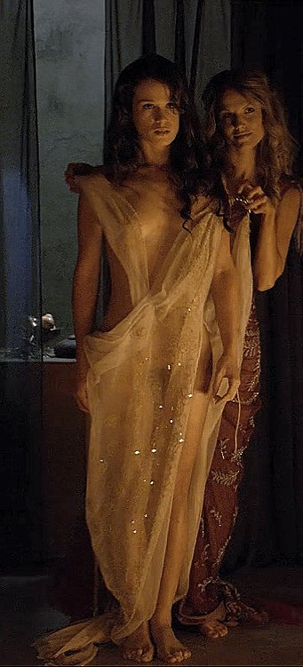 Gwendoline Taylor.gif