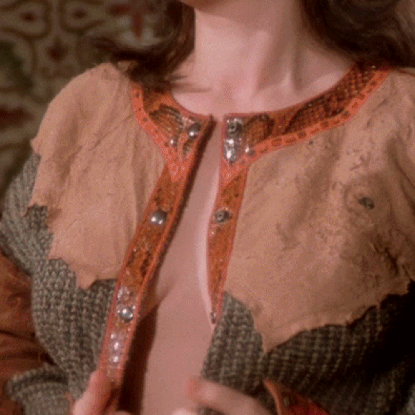 Edwige Fenech Taxi Girl 1977.gif