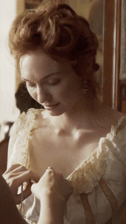 Eleanor Tomlinson.gif