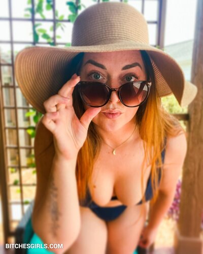Whimsical And Witchy Reddit Naked Girl – The Whimsical Witch Reddit Leaked.jpg