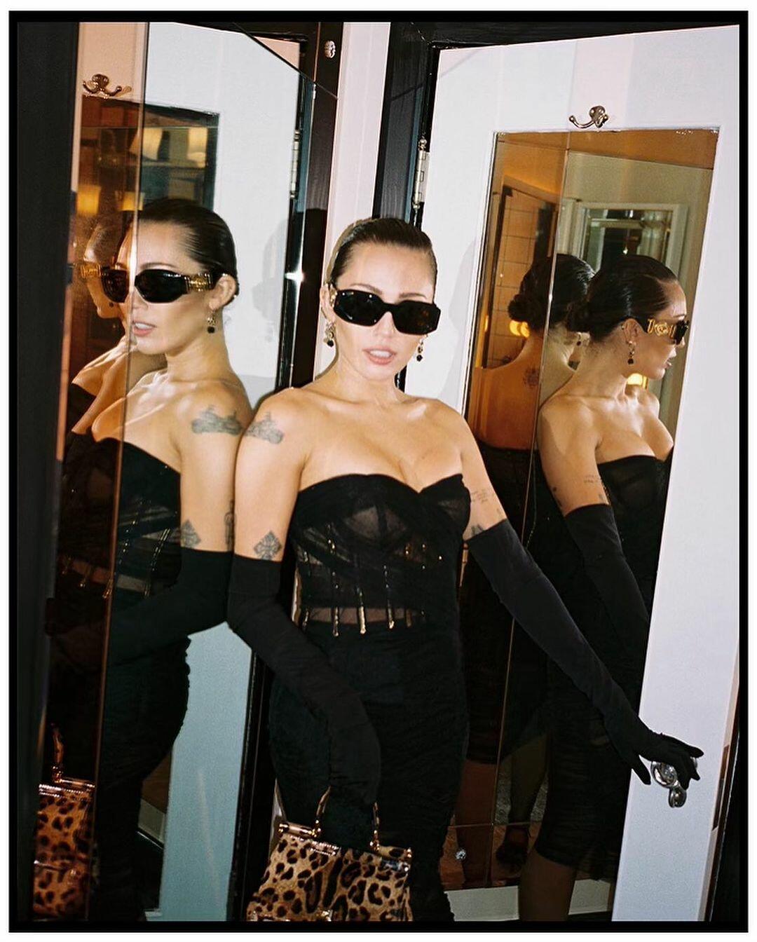 Miley Cyrus mileycyrus Nude OnlyFans Leaks 7 Photos.jpg