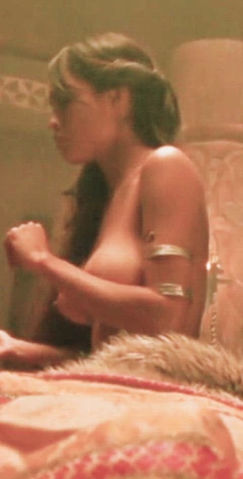 24 Year Old Rosario Dawson in Alexander 1080pCropped For Mobile.jpg