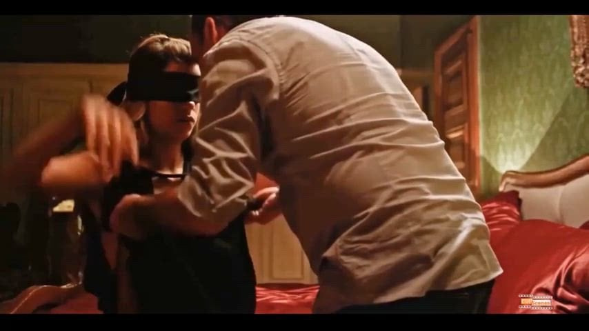 Maria Bopp blindfolded in Call me Bruna 2016.jpg