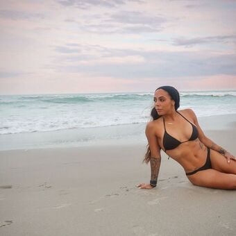 Sydney Leroux Nude Leaks OnlyFans Photo 3