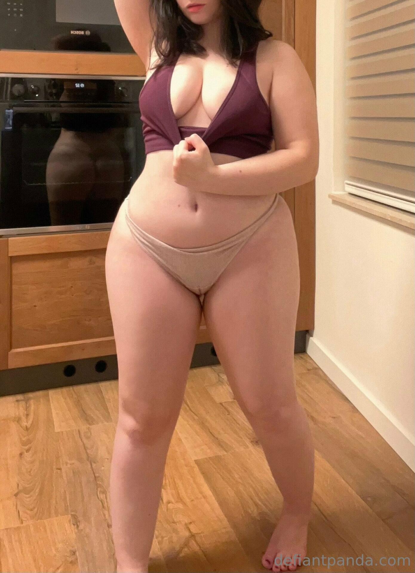 defiantpanda Nude OnlyFans Leaks 2