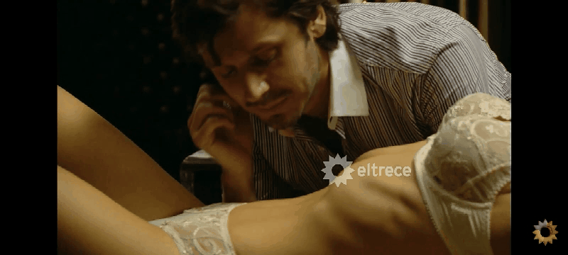 Romina Gaetani in Herederos de una venganza e190 2011.gif