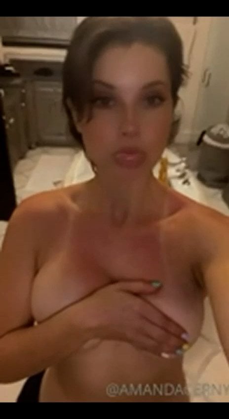 Amanda Cerny Tease Boobs Trending Video.jpg
