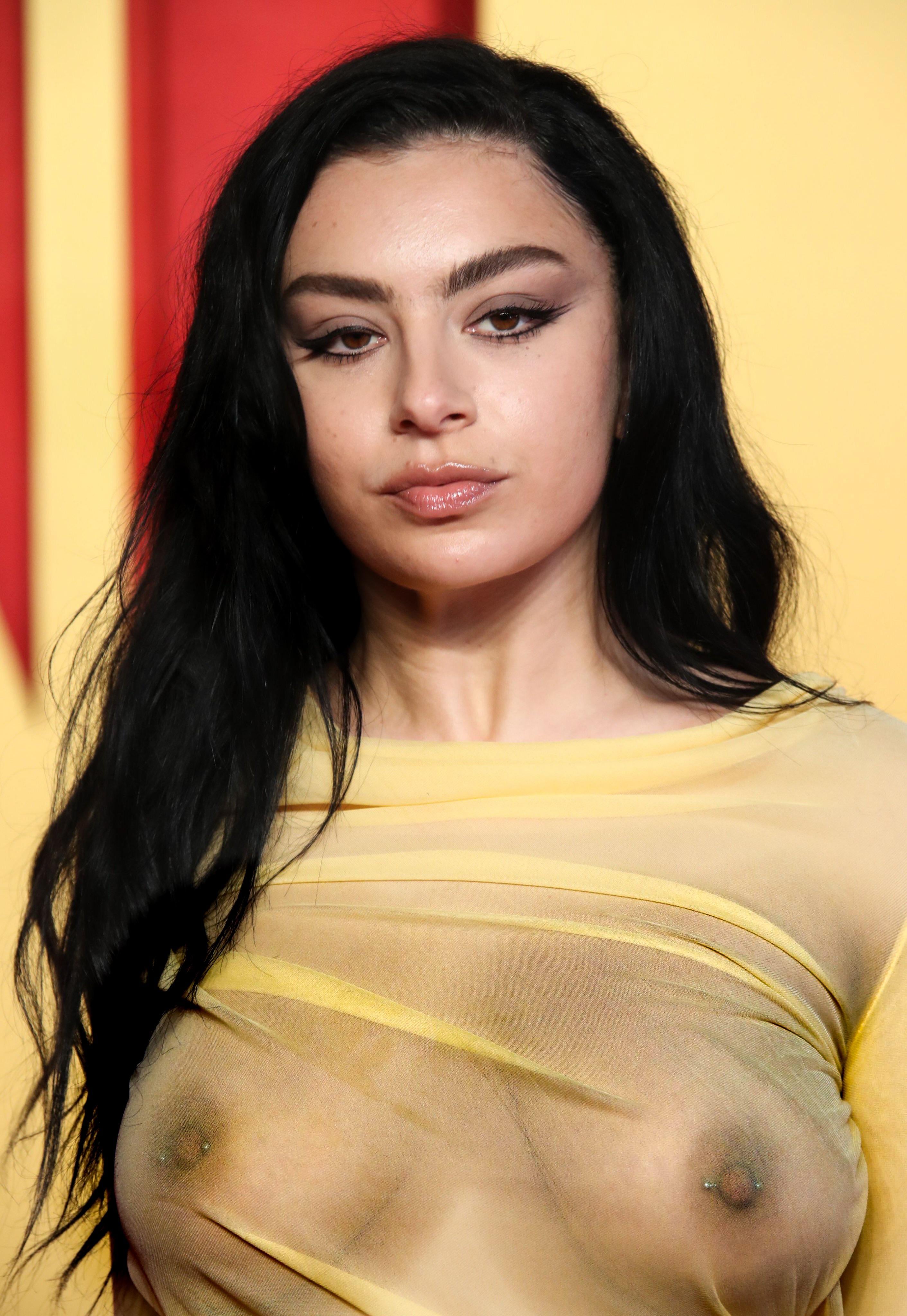 Charli xcx is so hot - Nude Celebs