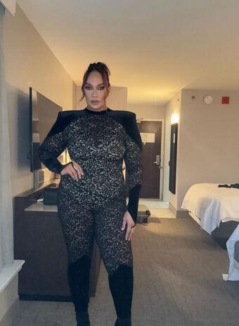 Nia Jax Nude Leaks OnlyFans Photo 3