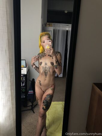 Sunnyhues Nude Leaks OnlyFans Photo 3
