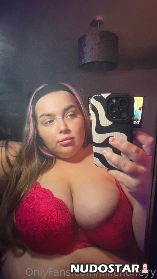 Lilliehoneyy Leaked Photo 33