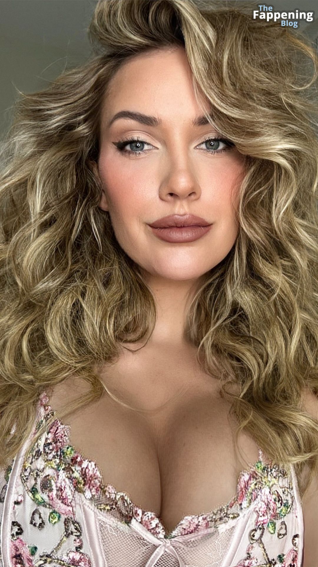 Paige Spiranac Hot 7 OnlyFans Photos.jpg