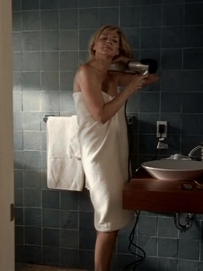 Kim Cattrall Sex and the City 2003.gif