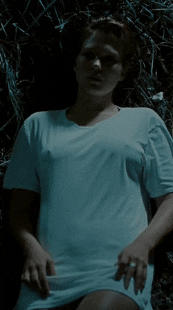 Lea Seydoux in Grand Central 2013.gif