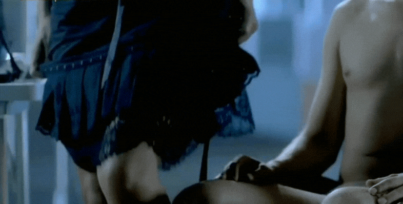 Monica Bellucci Manual of Love 2007.gif