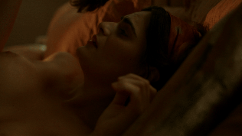 Nava Mau Baby Reindeer 1x05 2024.gif