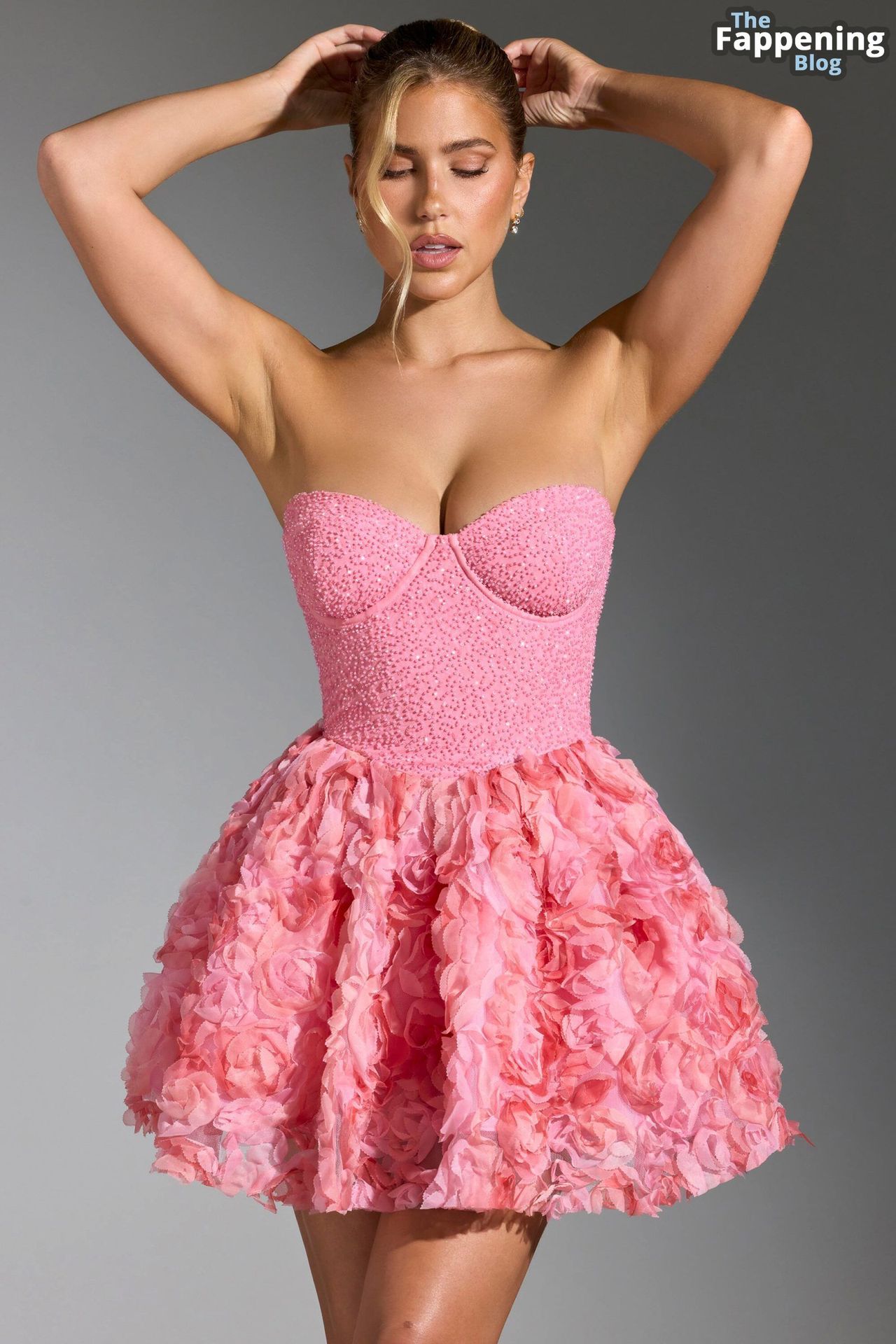 Kara Del Toro Promotes a New Oh Polly Campaign 66.jpg