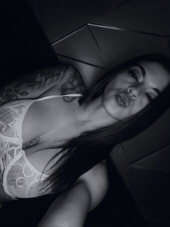 Kiana Marquez Nude Leaks OnlyFans Photo 12
