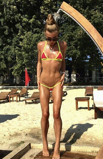 Anastasia Ivanovskaya Nude Leaks OnlyFans Photo 32
