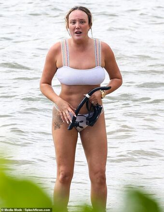 Charlotte Crosby Nude Leaks OnlyFans Photo 10