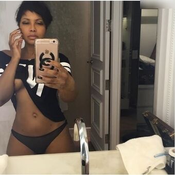 Toni Braxton Nude Leaks OnlyFans Photo 17