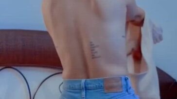 Savannah Mares - We Are Wolves (2024)