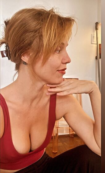 Kelli Garner Nude Leaks OnlyFans Photo 11